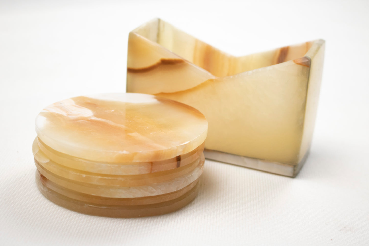 Natural Alabaster Cup Coaster – Round Polished Stone