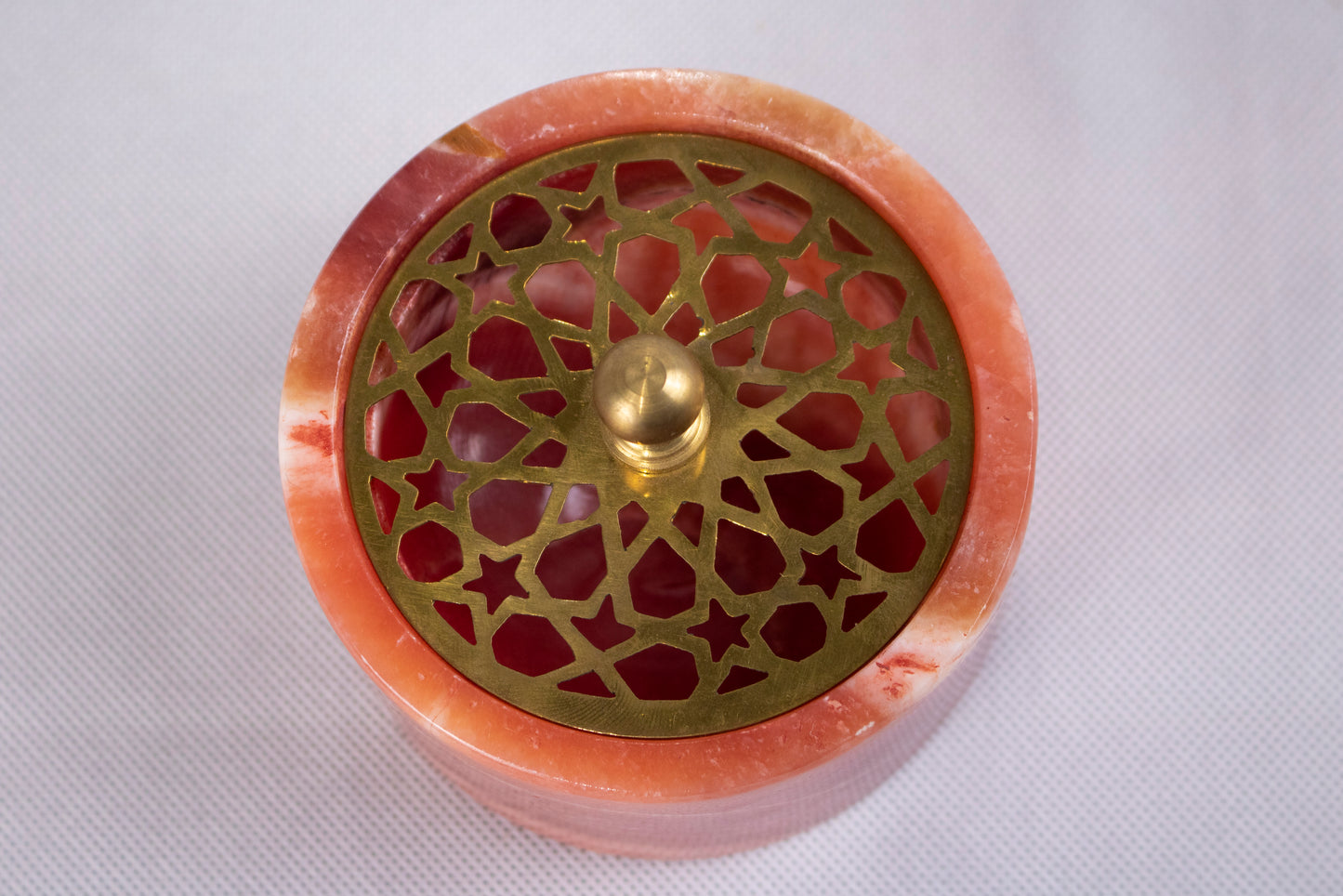 Alabaster Scent Diffuser مبخره with Decorative Brass Lid