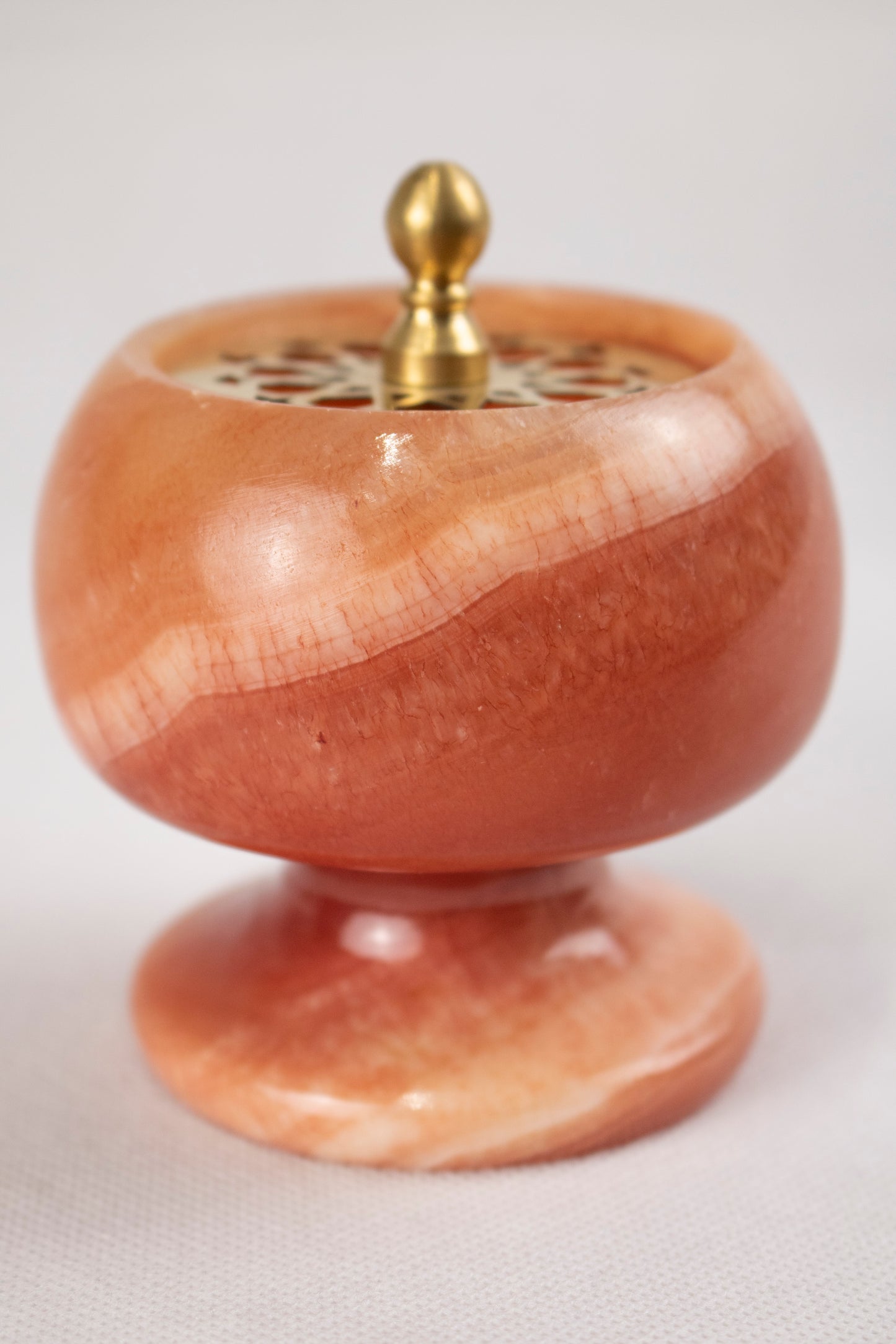 Alabaster Scent Diffuser with Decorative Brass Lid Small
