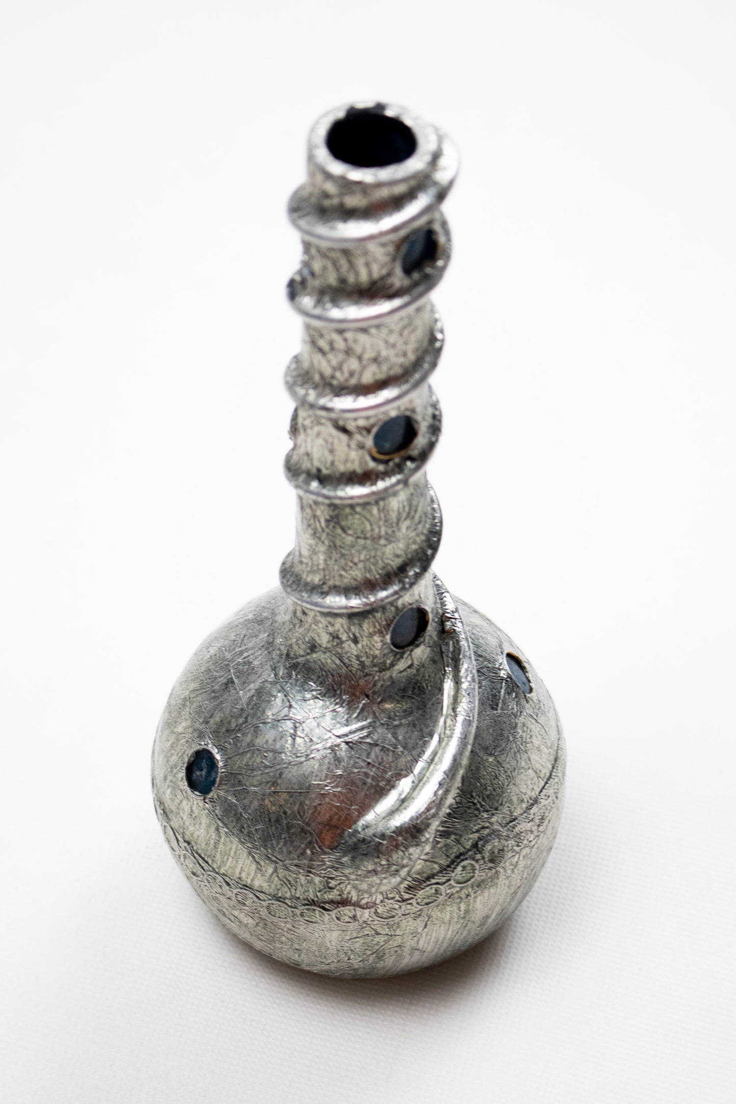Decorative Glass Vessel with Silver Spiral – Artistic Form