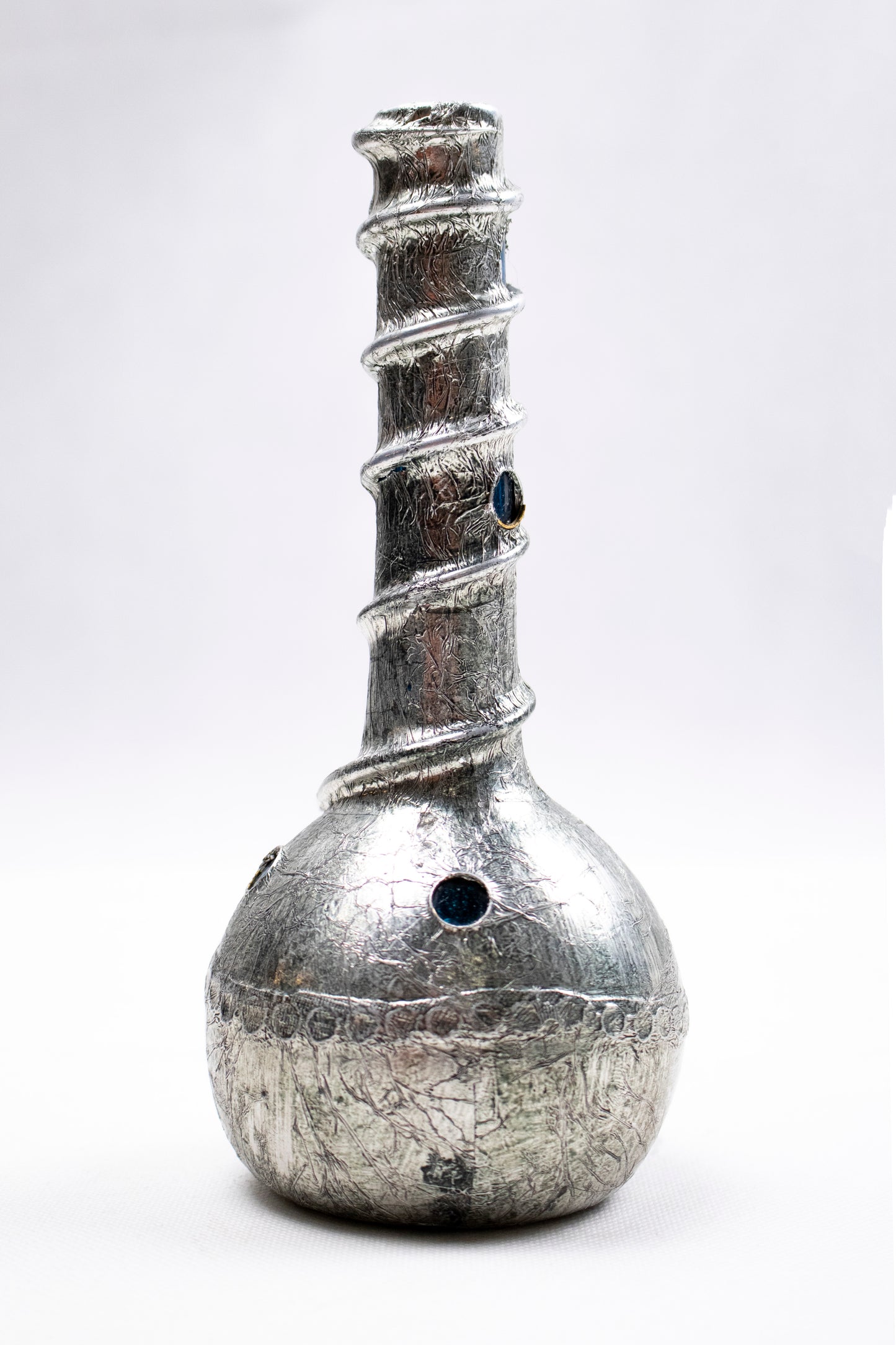 Decorative Glass Vessel with Silver Spiral – Artistic Form