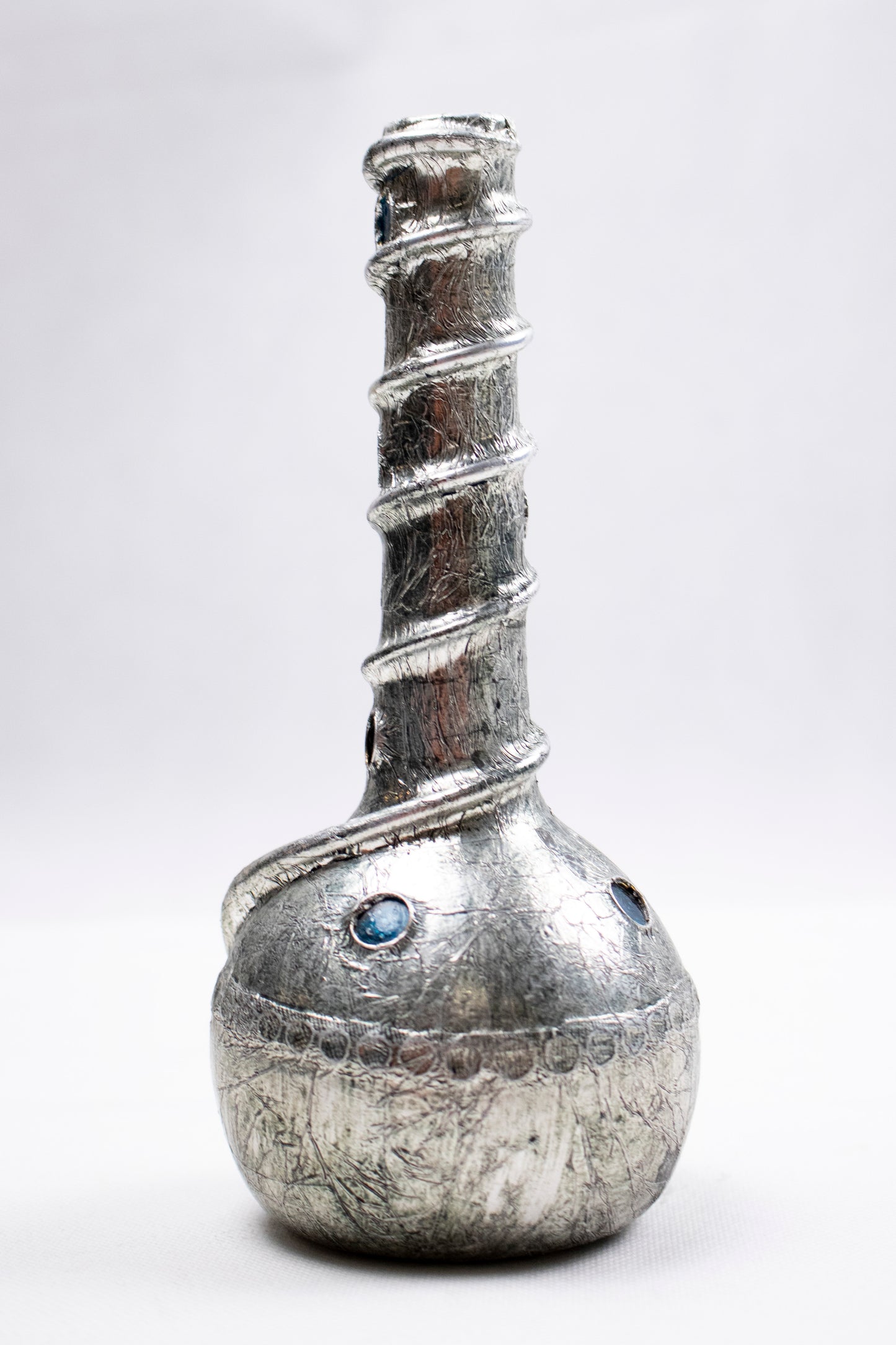 Decorative Glass Vessel with Silver Spiral – Artistic Form