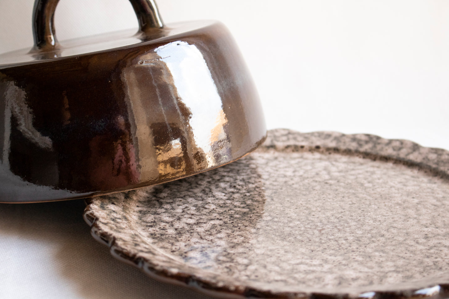 Covered Clay Serving Dish – Two-Piece Set