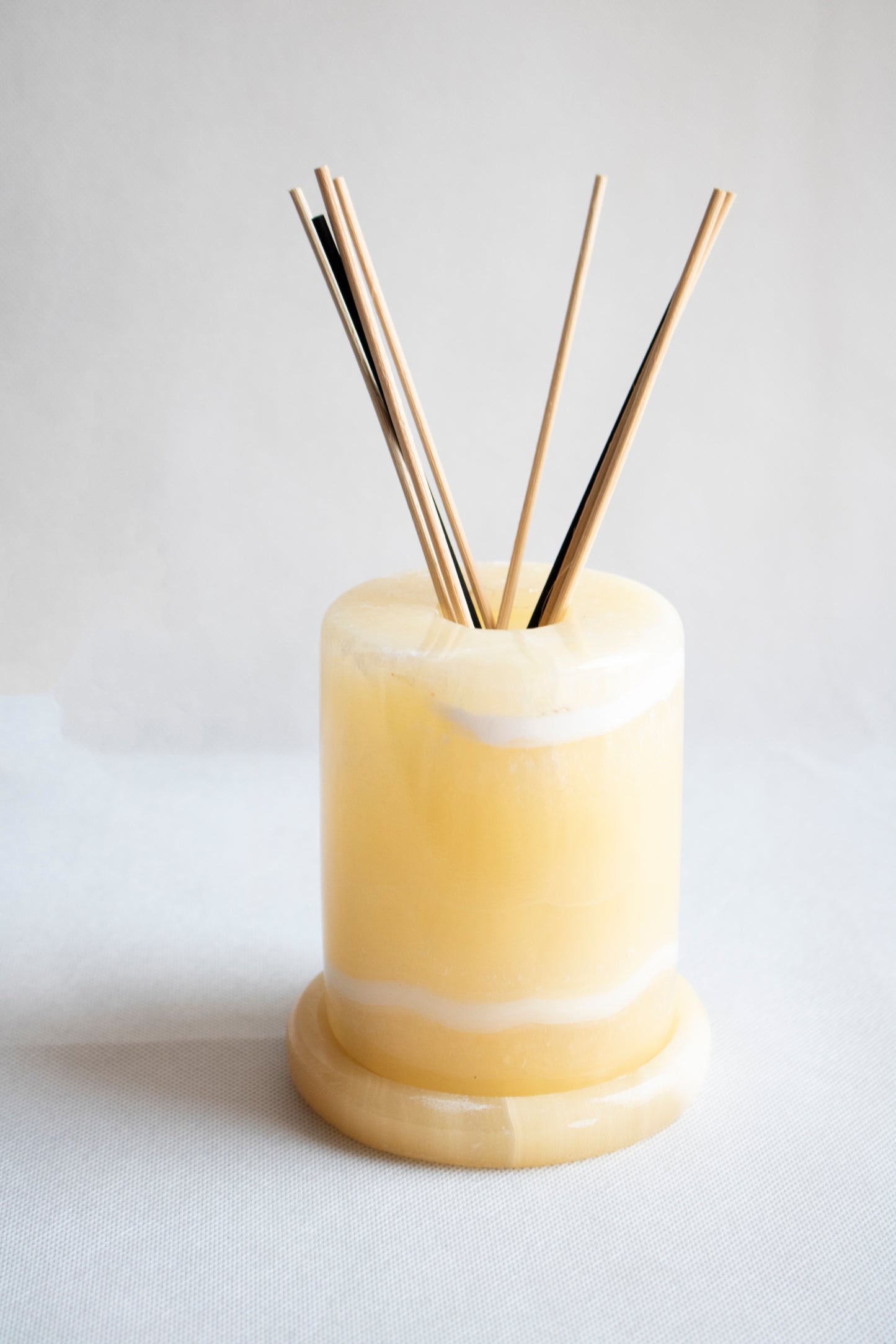 Natural Alabaster Reed Diffuser Holder