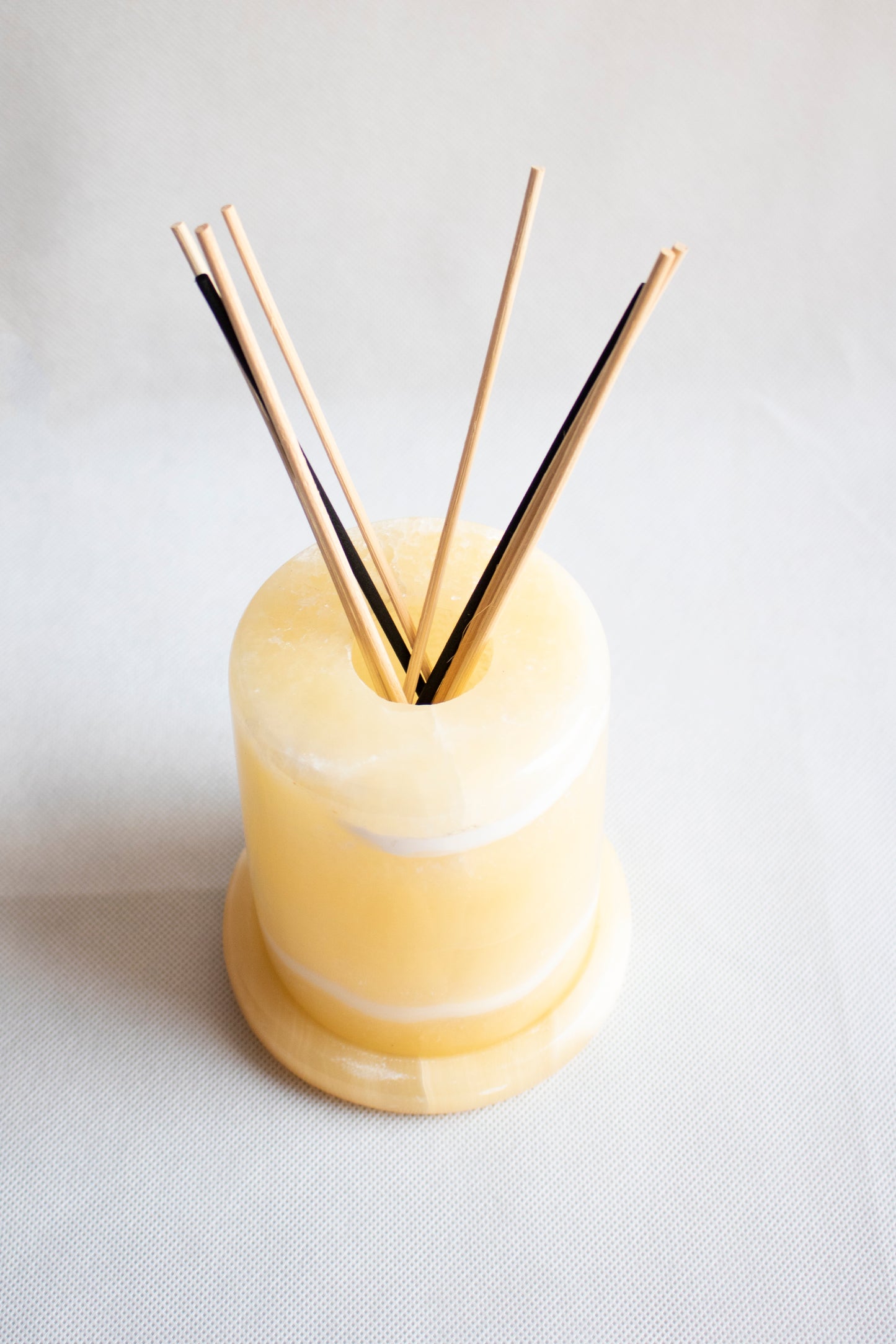 Natural Alabaster Reed Diffuser Holder