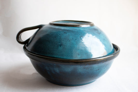 Handcrafted Clay Serving Bowl with Lid (2-Piece Set)