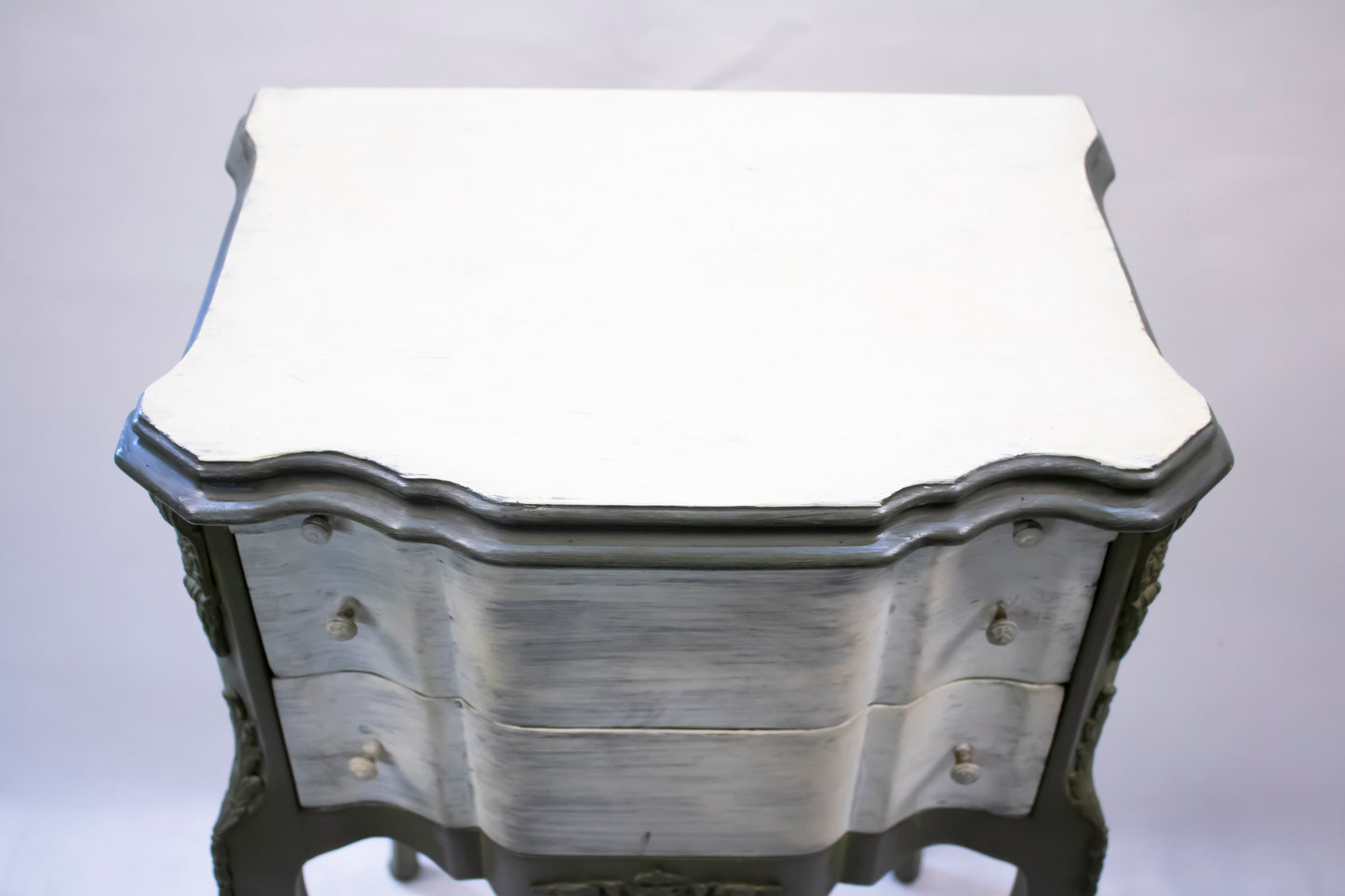 Vintage Mosky Wood Nightstand with White & Olive Finish
