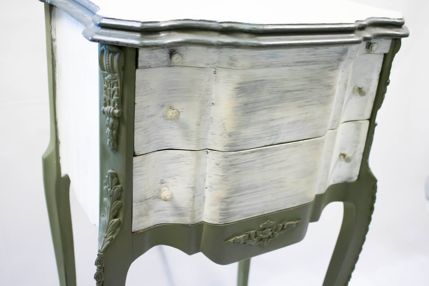 Vintage Mosky Wood Nightstand with White & Olive Finish