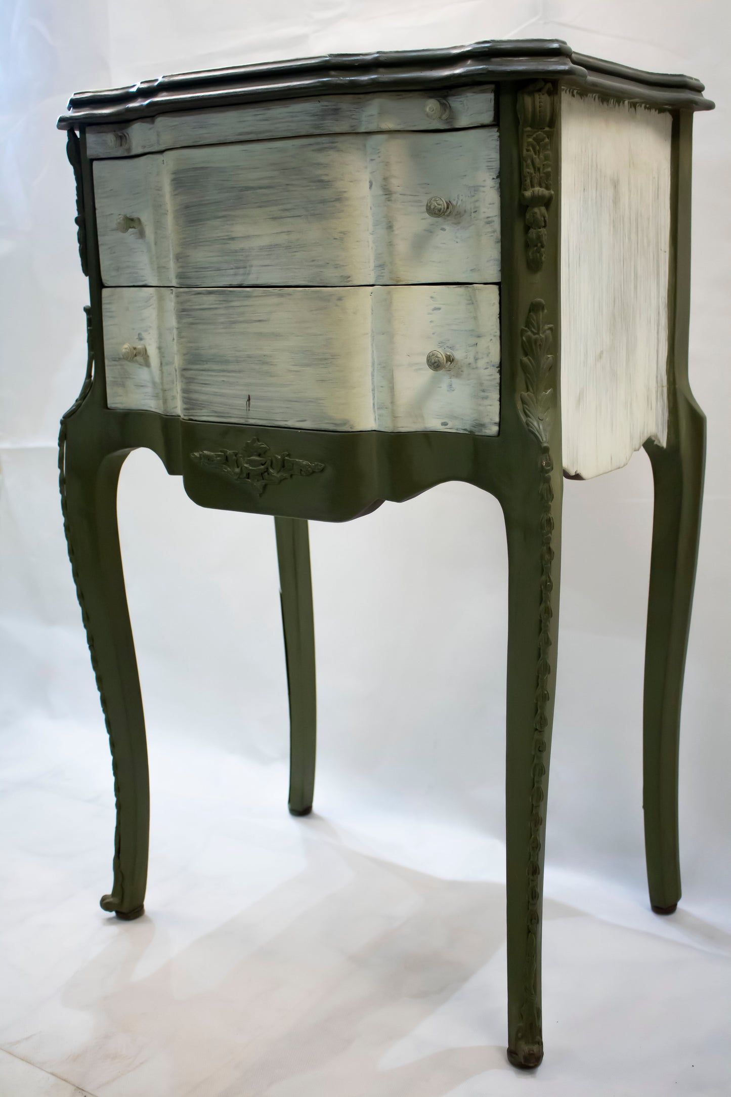 Vintage Mosky Wood Nightstand with White & Olive Finish