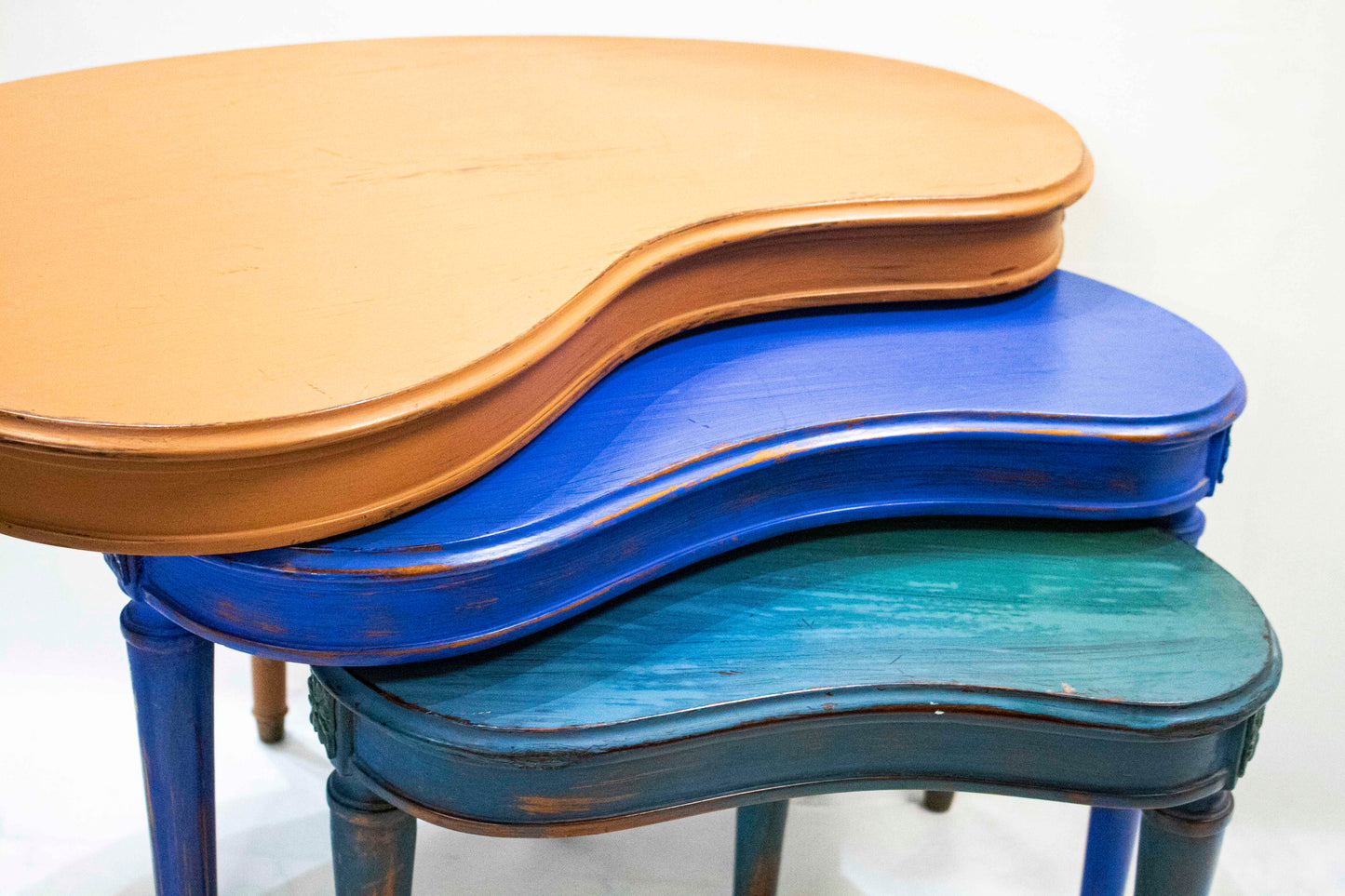 Vintage Nesting Tables Set — 3 Pieces